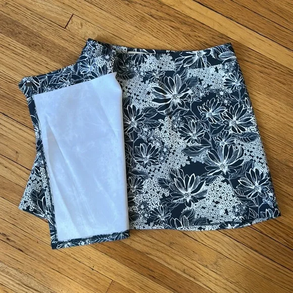 Abercrombie & Fitch Floral Wrap Skirt - Picture 5 of 10